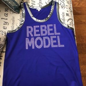 Rebel model tops